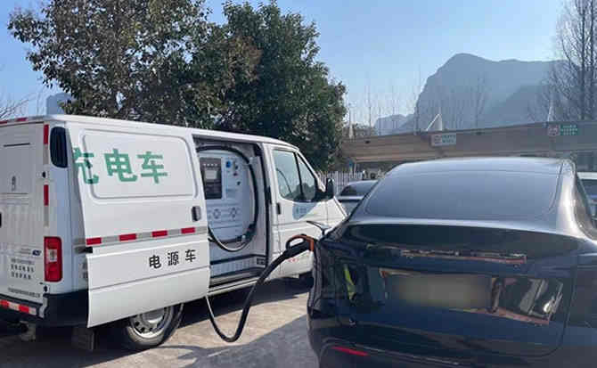 雁塔区汽车搭电